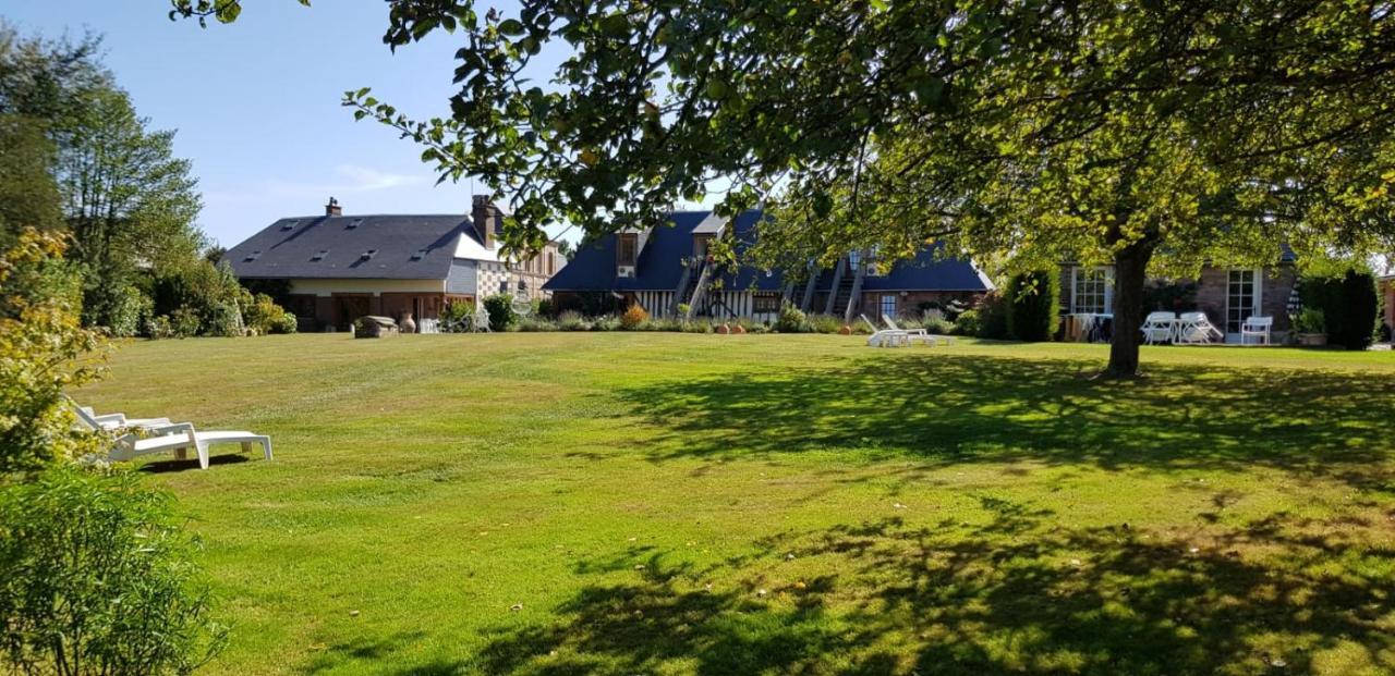 B&B - Le Clos Aux Masques Saint-Pierre-Azif Exterior foto