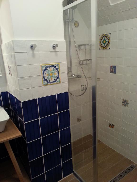 B&B - Le Clos Aux Masques Saint-Pierre-Azif Habitación foto