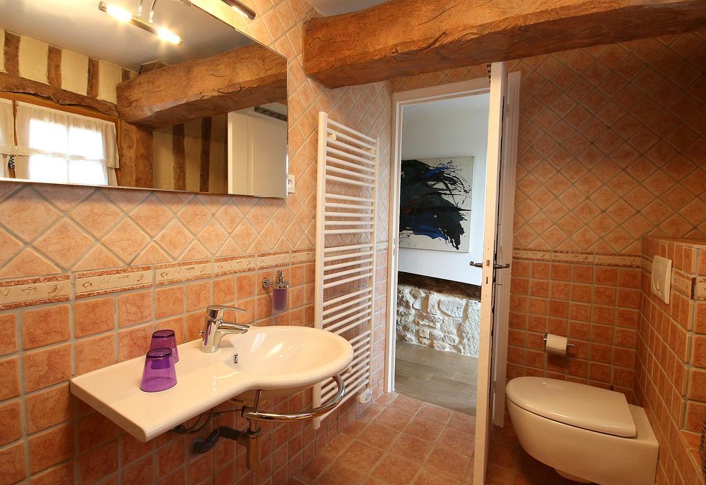 B&B - Le Clos Aux Masques Saint-Pierre-Azif Exterior foto